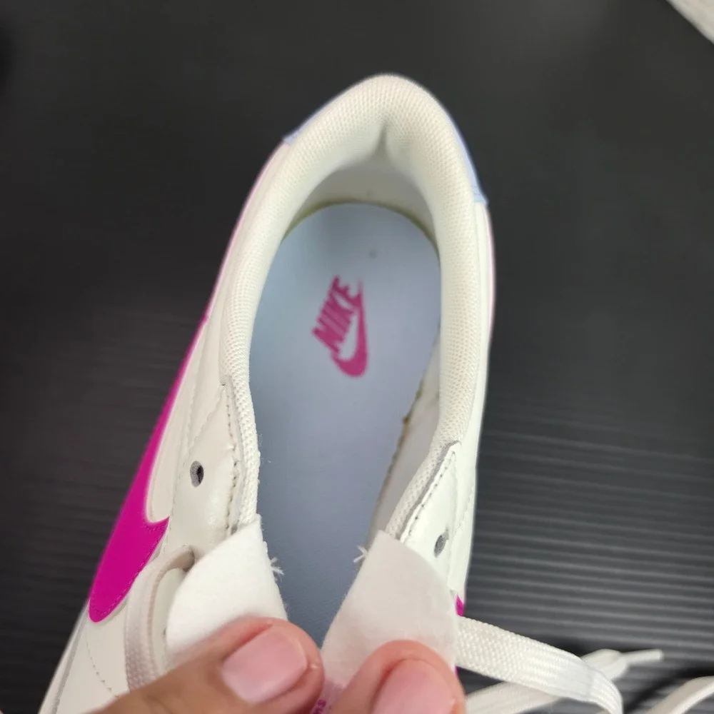 NIKE Blazer Low Fire Pink Sneakers Shoes Women's size 11.5 AV9370-110